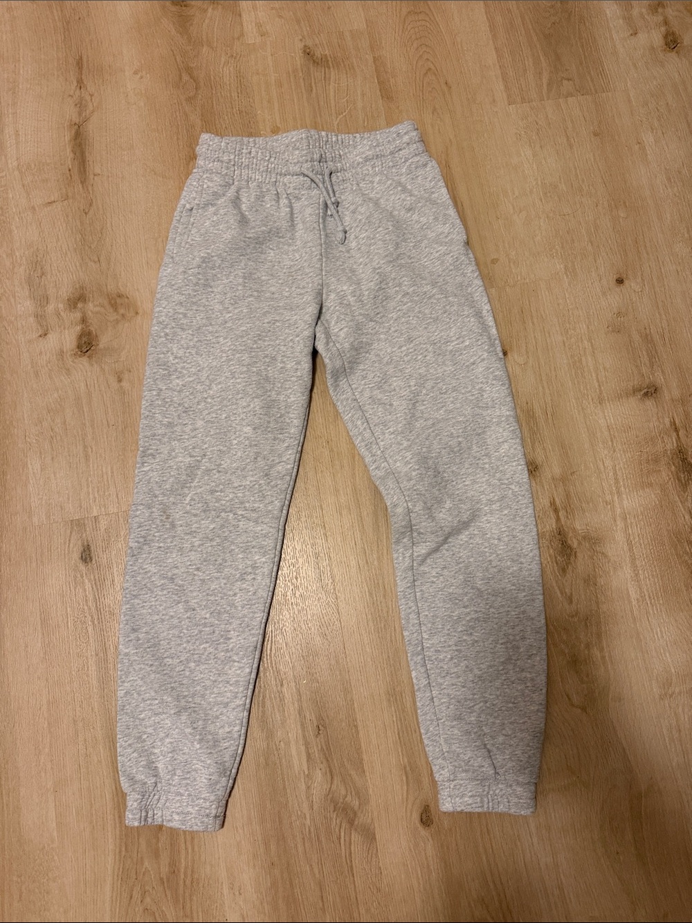 Aritzia TNA Sweatpants